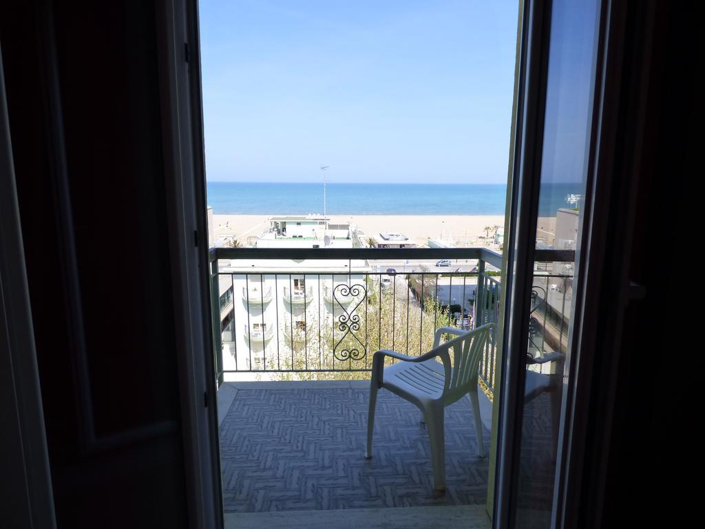 Consul Hotel Rimini Luaran gambar