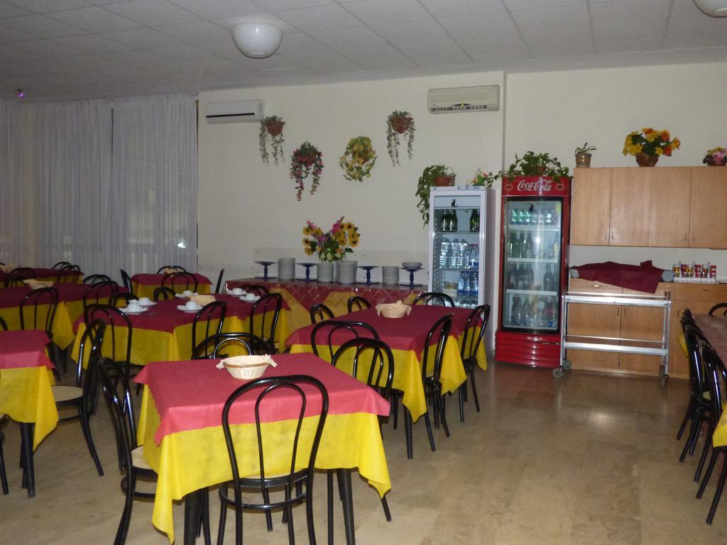 Consul Hotel Rimini Luaran gambar