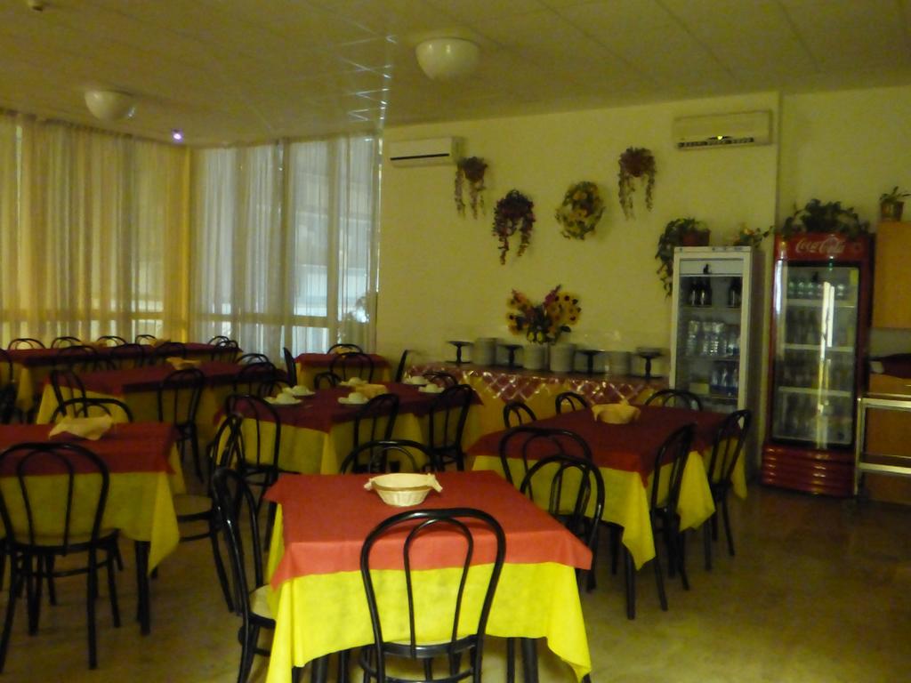 Consul Hotel Rimini Luaran gambar