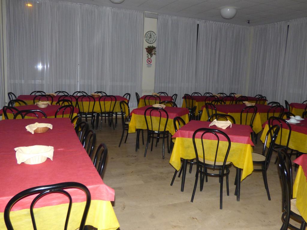 Consul Hotel Rimini Luaran gambar